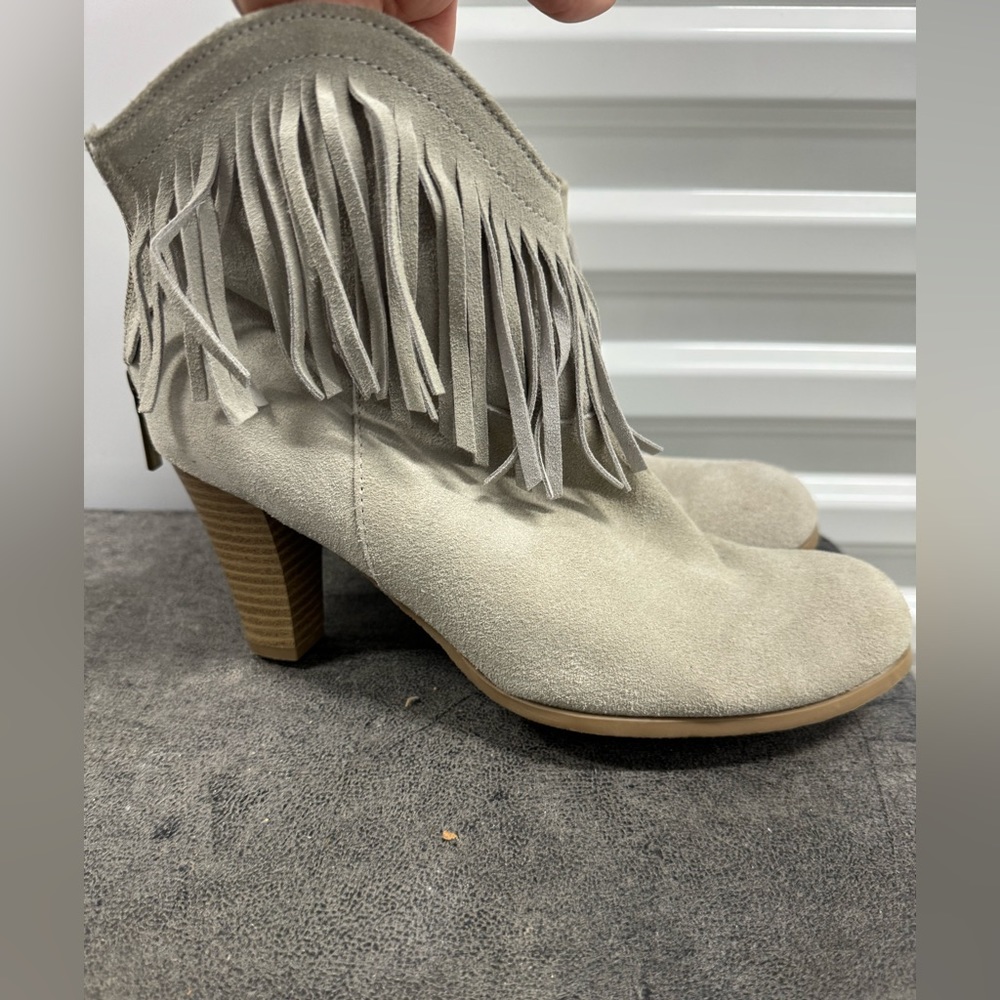 Fringe bootie boots
